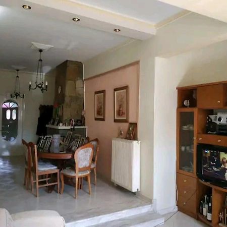 Ioannis Apartment Mégara Exterior photo